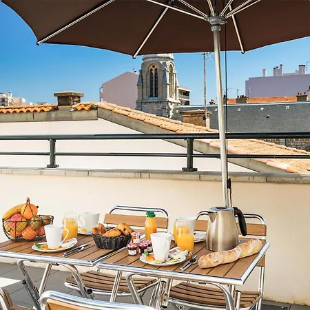 Les Patios D'eugenie Daire